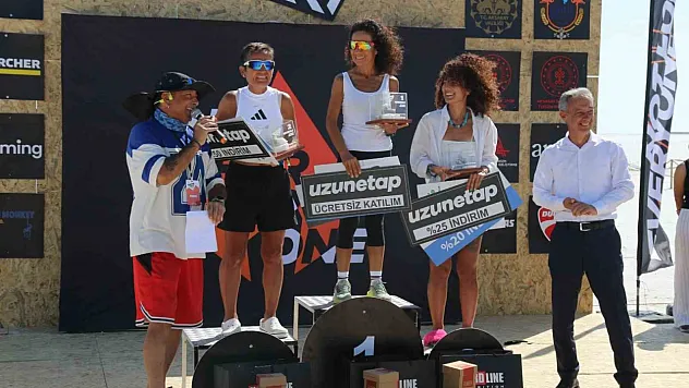 Renkli görüntülere sahne oldu