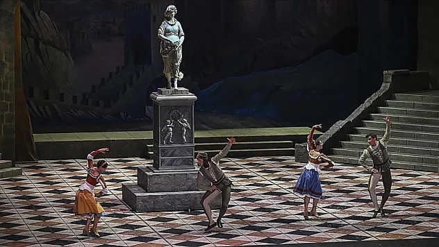 'Romeo ve Juliet' ile sanatseverlerle buluştu