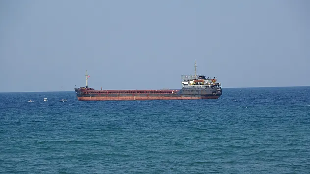 Rusya-Ukrayna savaşı deniz ticaretini vurdu: Gemiler Trabzon açıklarında bekliyor