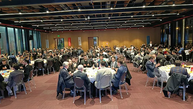 Saadet Partisi'nden Adalet sofraları iftarı