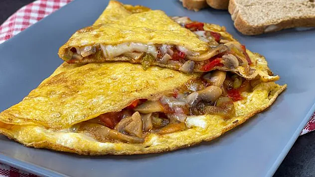 Sahura pratik ve doyurucu lezzet: Sebzeli omlet tarifi