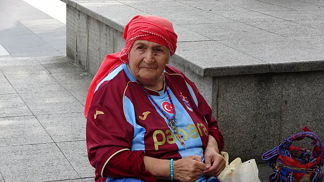 Salah coşkusu Trabzon'u sardı