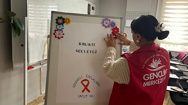 Salıpazarı'nda Gönüllülerden Lösemili Çocuklara Moral Desteği