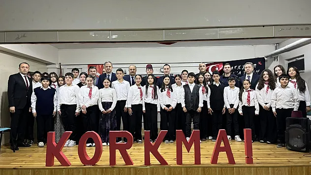 Salıpazarı'nda İstiklal Marşı'nın kabulü kutlandı