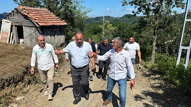 Salıpazarı'nda Yollar Betonlanıyor