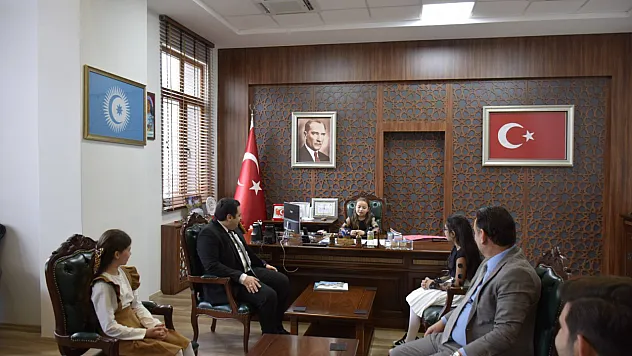 Salıpazarı ve Ayvacık'ta koltuklar miniklere teslim