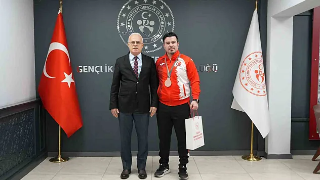 Şampiyon Karateci Sabri Kıroğlu 2026'ya Odaklandı