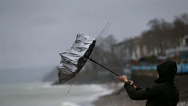 Samsun'a Fırtına ve Yağmur Geliyor: Hangi İlçeler Risk Altında?