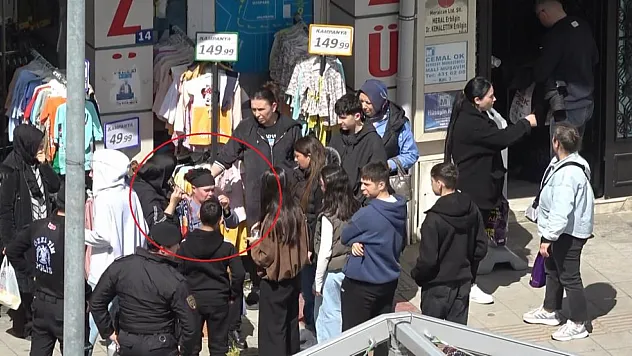 Samsun Cumhuriyet Meydanı'nda Kadınlar Arasında Kavga