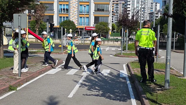 Samsun'da 15 bini aşkın öğrenciye uygulamalı trafik eğitimi verildi