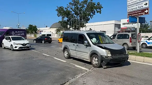 Samsun'da 2 araç çarpıştı : 1 yaralı