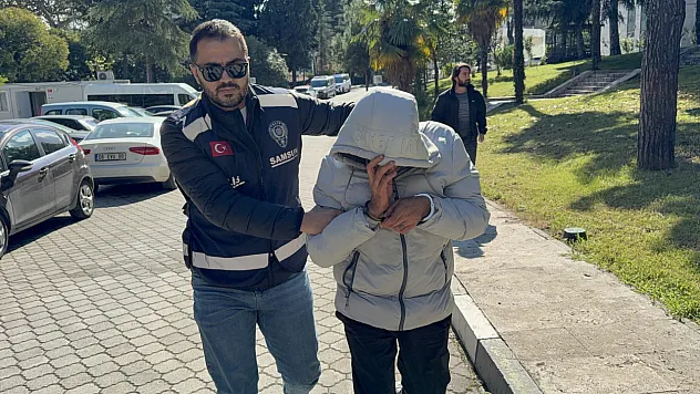 Samsun'da 2 ay önce barıştığı eşini bıçakladı