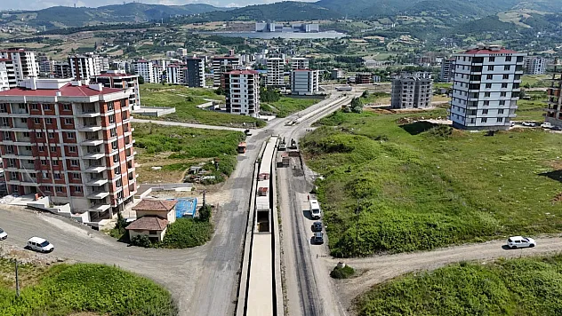 Samsun'da 5 ilçede ulaşım yatırımları sürüyor