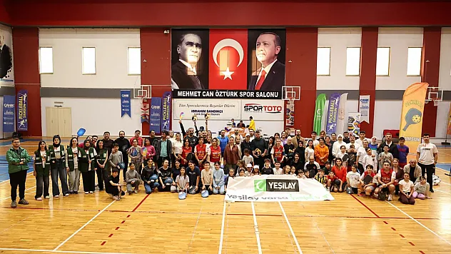 Samsun'da 'Aileler Arası Pickleball Şampiyonası' düzenlendi