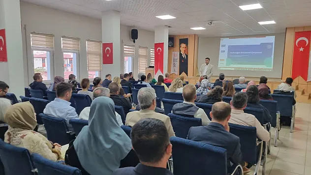 Samsun'da akran ve siber zorbalığa karşı 50 model öğretmen sahaya iniyor