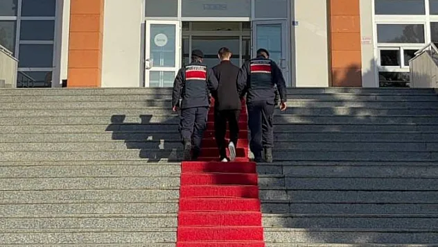 Samsun'da aranan 2 firari hükümlü yakalandı