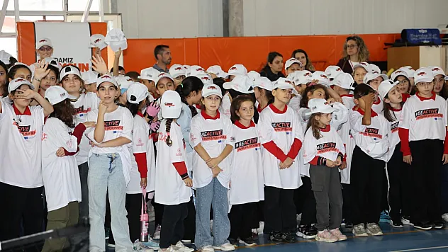 Samsun'da Avrupa Spor Haftası coşkusu: 300 öğrenci sporla buluştu