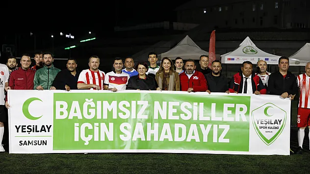 Samsun'da Bağımlılıkla Mücadelede Sporun Gücüne Dikkat Çekildi: Kavak'ta Dostluk Maçı