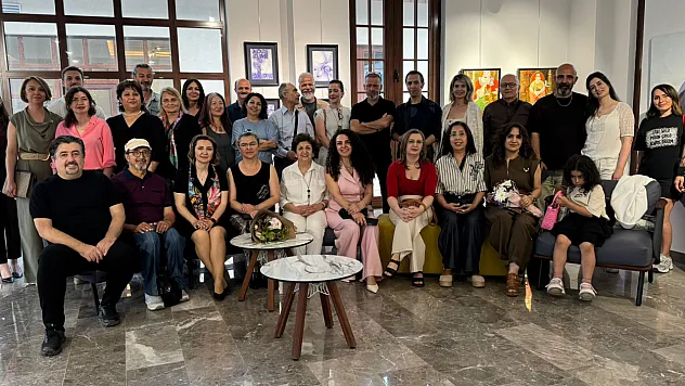 Samsun'da 'Buluşmalar' karma sergisi açıldı