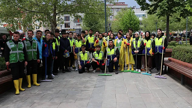 Samsun'da Cemre Vakfı Gönüllüleri Sahada!