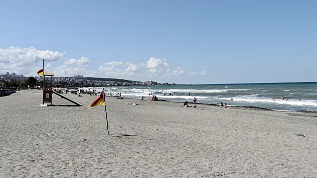 Samsun'da Denize Giren 2 Kişi Hastanelik Oldu