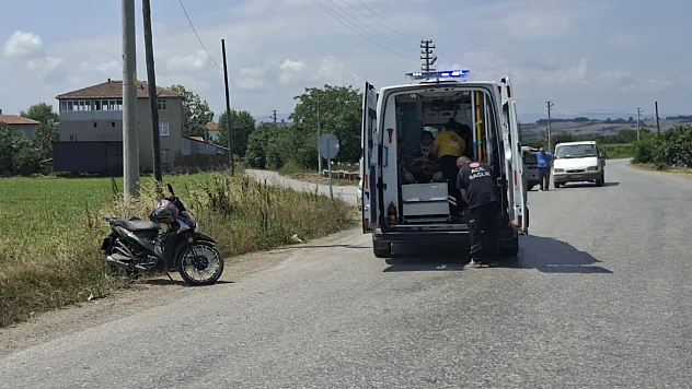 Samsun'da devrilen motosiklet sürücüsü yaralandı