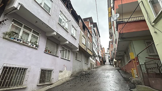 Samsun'da evin çatısında yangın paniği