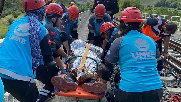 Samsun'da gerçeği aratmayan nefes kesen afet tatbikatı