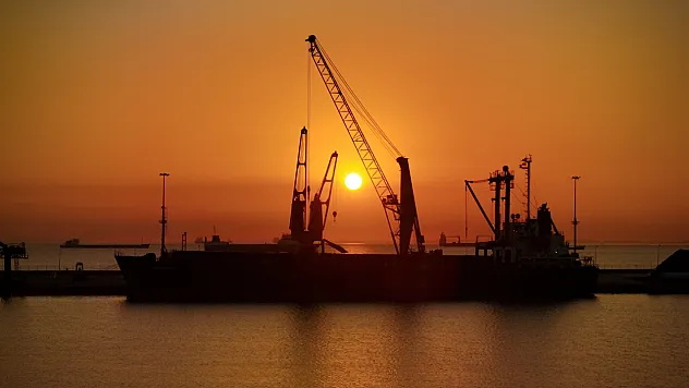Samsun'da gün doğumunda kızıl gökyüzü