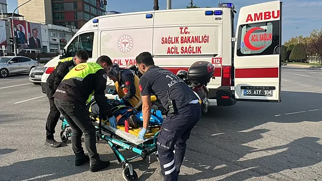 Samsun'da kavşakta kadın yayaya araç çarptı
