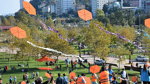 Samsun'da LÖSEV Turuncu Uçurtma Şenliği düzenledi