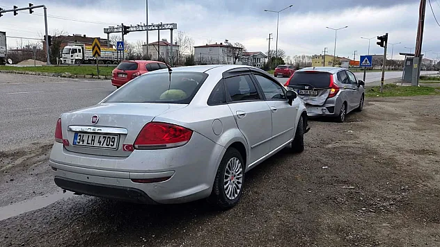 Samsun'da maddi hasarlı kaza yaşandı