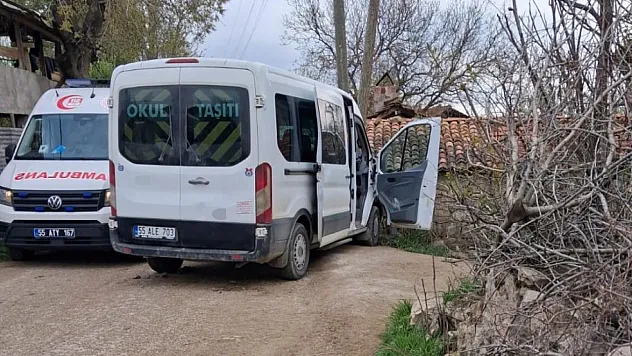 Samsun'da öğrenci servisi kaza yaptı:12 yaralı