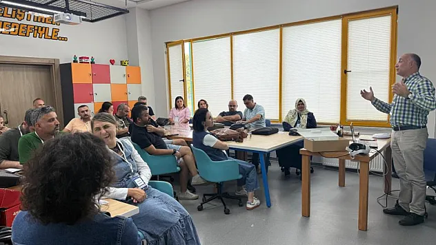 Samsun'da Öğretmenlere Metaverse eğitimi!