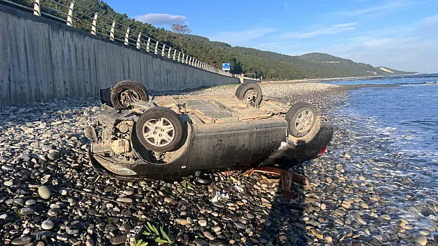 Samsun'da Otomobil Denize Uçtu: Sürücü Yaralandı