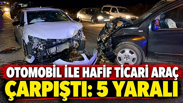 Samsun'da otomobil ile hafif ticari araç çarpıştı: 5 yaralı