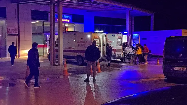 Samsun'da otomobil şarampole yuvarlandı: 7 Yaralı