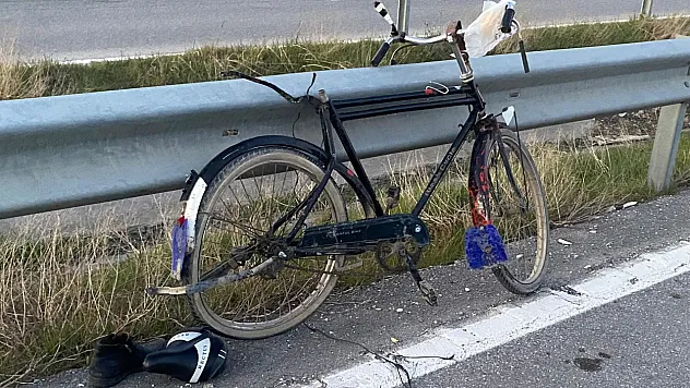 Samsun'da otomobilin çarptığı bisiklet sürücüsü hayatını kaybetti