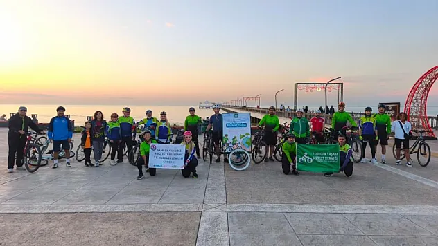 Samsun'da pedallar çevre ve sağlık için döndü