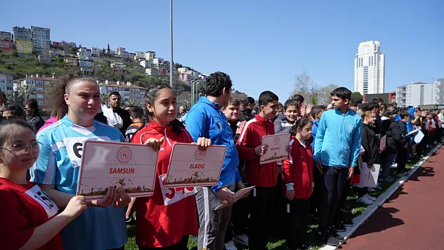 Samsun'da 'özel' şampiyona! 54 ilden bin sporcu piste çıktı...