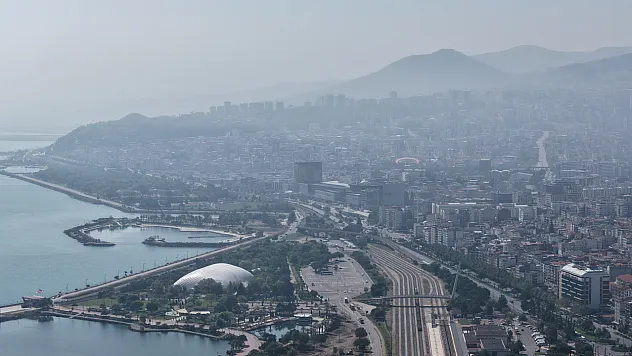 Samsun'da sabah puslu başladı