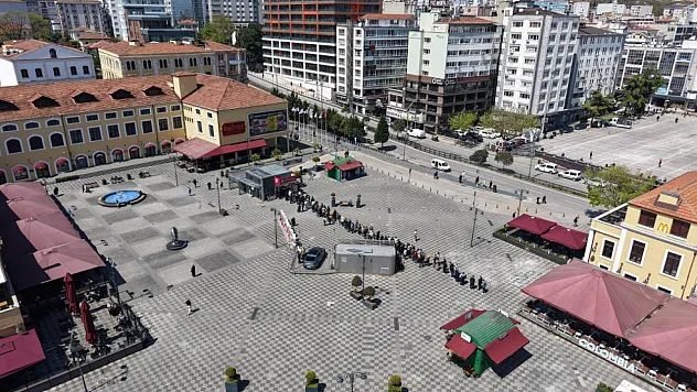 Samsun'da şampiyonluk heyecanı bilet kuyruklarını uzattı