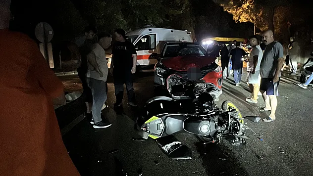 Samsun'da SUV ile motosiklet kafa kafaya çarpıştı: 1 yaralı
