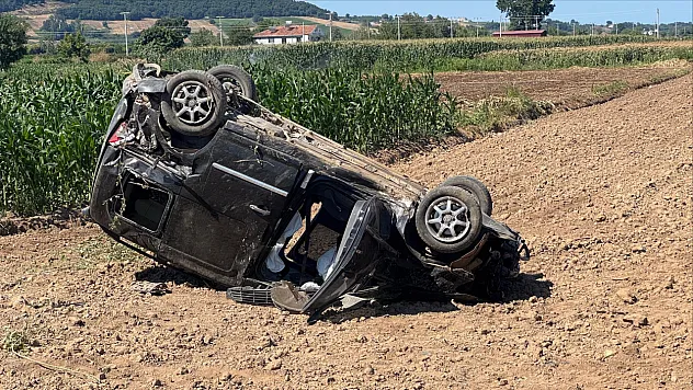 Samsun'da tarlaya araç devrildi