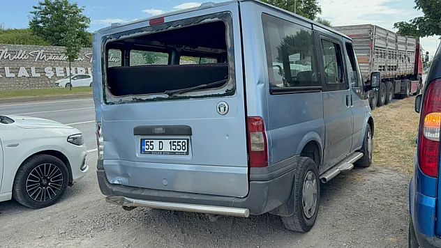 Samsun'da tır dolmuşa çarptı: 1 yaralı