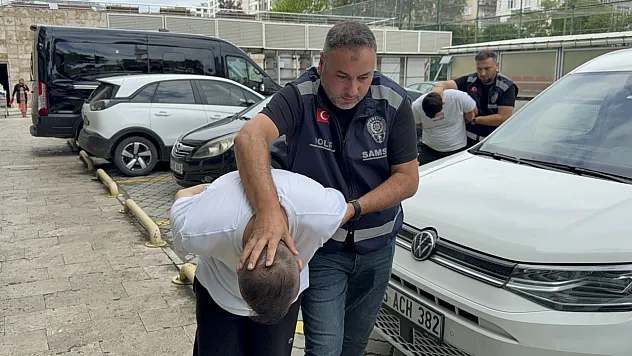 Samsun'da trafik terörü: Darp edip silah çeken 2 şüpheli tutuklandı