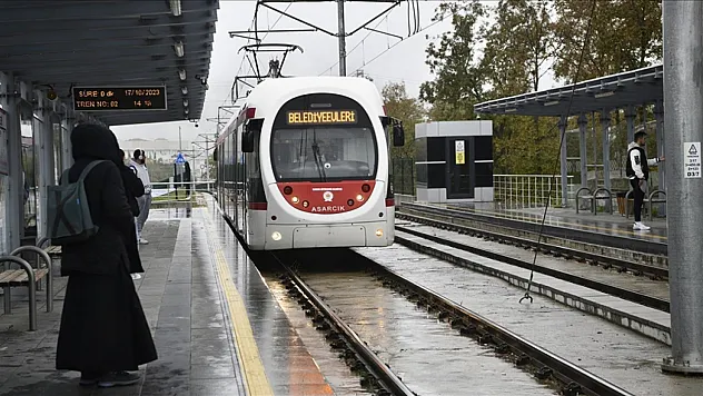Samsun'da tramvay güzergahı neresi, sefer saatleri nasıl değişiklik gösteriyor?