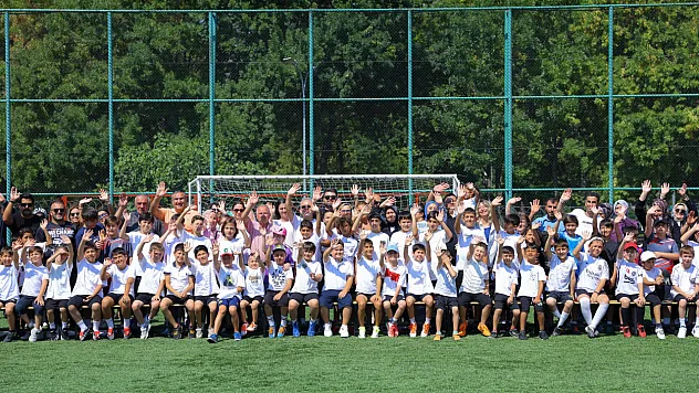 Samsun'da yaz spor okullarına büyük ilgi: 422 çocuk ve genç eğitim aldı