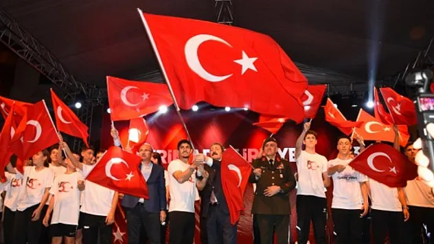 Samsun Demokrasi İçin Yürüdü! Milli Birlik Mesajı Verildi...