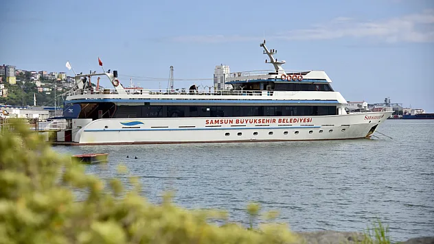 Samsun gezinti gemileri yeni sezonda turlara başladı